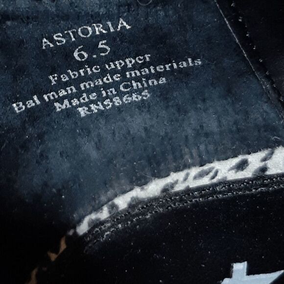 Tildon Oxford Shoe in "Astoria" size 6.5 - Picture 5 of 5